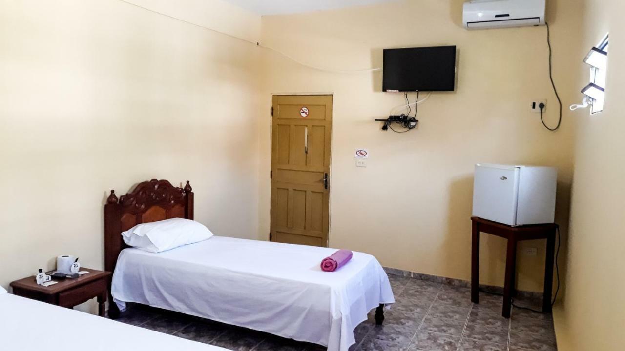 Hotel Regional II Coari ภายนอก รูปภาพ